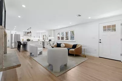 171 Shaw Rd, Brookline, MA 02467 - Photo 11