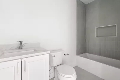 467 E 3rd St #1, Boston, MA 02127 - Photo 9