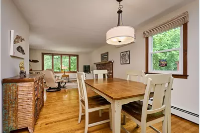 10 Robin Rd, Easthampton, MA 01027 - Photo 9