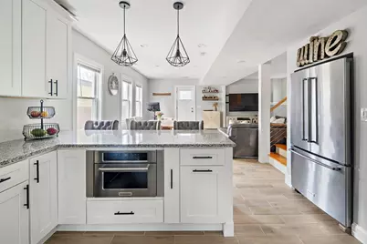 30-32 Oakland St, Newton, MA 02458 - Photo 5