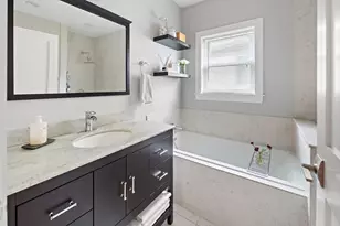 30-32 Oakland St, Newton, MA 02458 - Photo 19