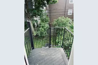 52 Raymond #52, Somerville, MA 02144 - Photo 15