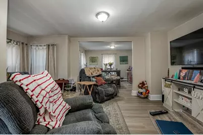 40 Falmouth St, Attleboro, MA 02703 - Photo 31