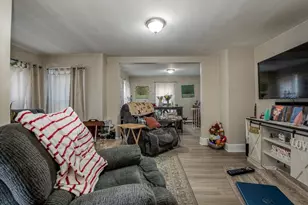 40 Falmouth St, Attleboro, MA 02703 - Photo 31