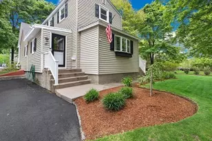 25 Lyman St, North Attleboro, MA 02760 - Photo 5