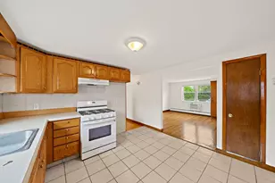 161 Neponset Valley Pkwy, Boston, MA 02136 - Photo 3
