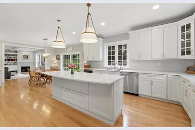 20 Larchmont Lane, Lexington, MA 02420 - Photo 3