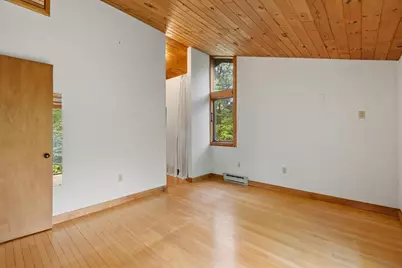 75 West St, Pepperell, MA 01463 - Photo 25