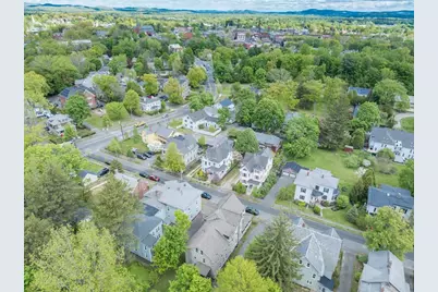 13 Munroe St, Northampton, MA 01060 - Photo 9