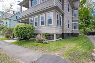 13 Munroe St, Northampton, MA 01060 - Photo 3