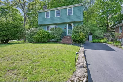 38 Albemarle Ave, Lexington, MA 02420 - Photo 3