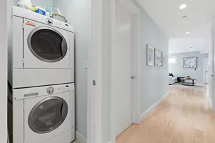 34 Coffey St, Boston, MA 02122 - Photo 27