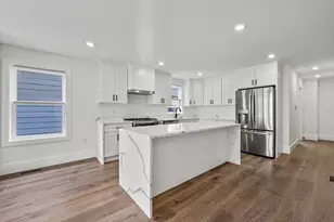 17 Wellington, Somerville, MA 02145 - Photo 5
