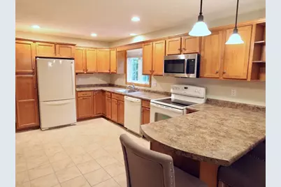 7 Rodeo Dr, East Bridgewater, MA 02333 - Photo 3