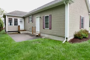7 Rodeo Dr, East Bridgewater, MA 02333 - Photo 17
