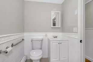 13 Mt Ave, Worcester, MA 01606 - Photo 17