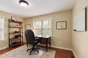 571 Northfield Rd, Lunenburg, MA 01462 - Photo 11