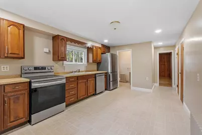 12 Becky Ave, Gardner, MA 01440 - Photo 5