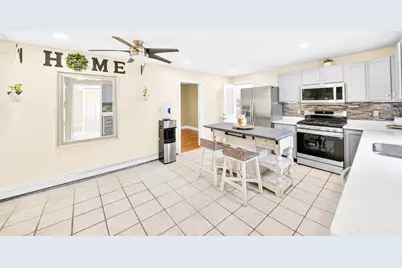 84 Fowler Rd, Lowell, MA 01854 - Photo 7