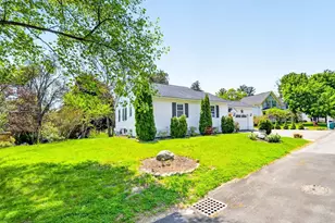 84 Fowler Rd, Lowell, MA 01854 - Photo 35