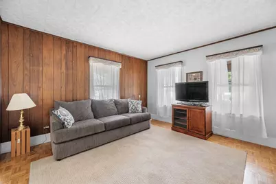 17 Heywood Ave, Melrose, MA 02176 - Photo 9