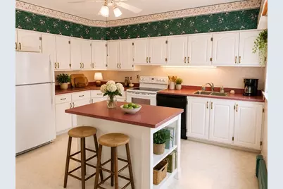 36 Plummer Ave, Lowell, MA 01852 - Photo 7