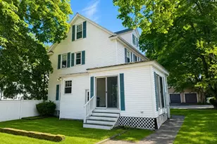 36 Plummer Ave, Lowell, MA 01852 - Photo 3