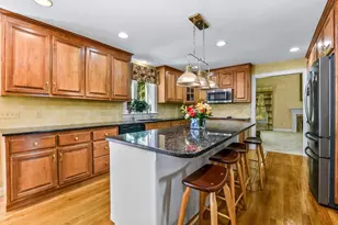 4 Dorset Dr, Walpole, MA 02032 - Photo 7