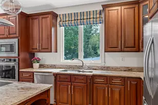 10 Heritage Ln, Cohasset, MA 02025 - Photo 7