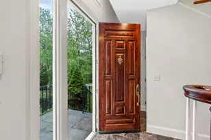 10 Heritage Ln, Cohasset, MA 02025 - Photo 3
