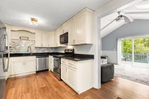 186 Pleasant St, Millis, MA 02054 - Photo 11