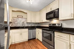 186 Pleasant St, Millis, MA 02054 - Photo 13