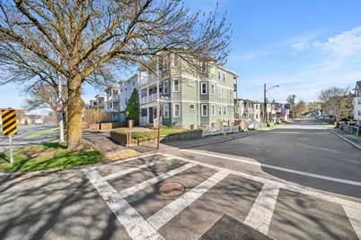 154 Fellsway West #3, Medford, MA 02155 - Photo 31
