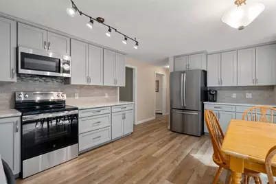 2 Downingwood Dr, Franklin, MA 02038 - Photo 9