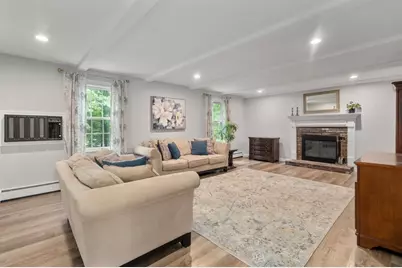 2 Downingwood Dr, Franklin, MA 02038 - Photo 11