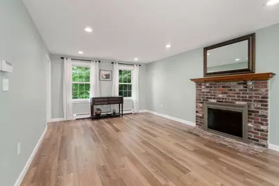 2 Downingwood Dr, Franklin, MA 02038 - Photo 5