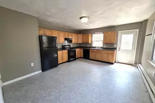 223 Main St, Blackstone, MA 01504 - Photo 3