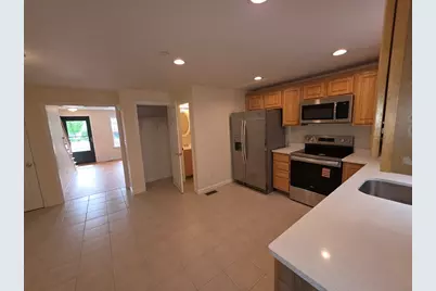 956 Warren Ave #4, Brockton, MA 02301 - Photo 13