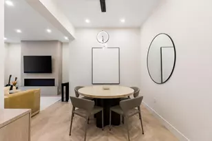 382 Commonwealth Ave, Boston, MA 02215 - Photo 9