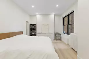 382 Commonwealth Ave, Boston, MA 02215 - Photo 17