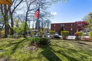 48 N Emerson St, Wakefield, MA 01880 - Photo 25
