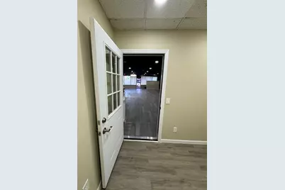 1036 Chicopee St, Chicopee, MA 01013 - Photo 5