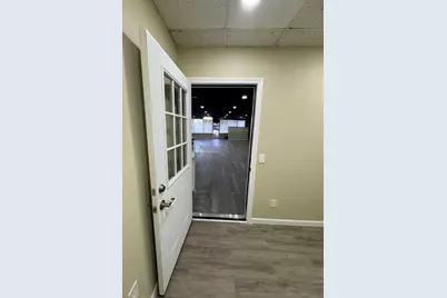 1036 Chicopee St, Chicopee, MA 01013 - Photo 5