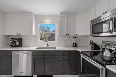 3 Franklin Street #Unit 2, Provincetown, MA 02657 - Photo 7