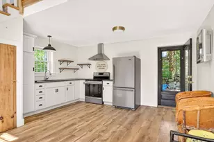 16 Prospect St, Dartmouth, MA 02748 - Photo 27