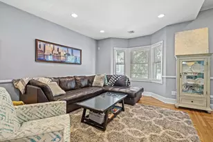 171 H St, Boston, MA 02127 - Photo 5