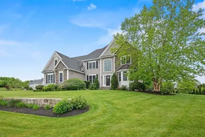 14 Amber Dr, Wrentham, MA 02093 - Photo 3