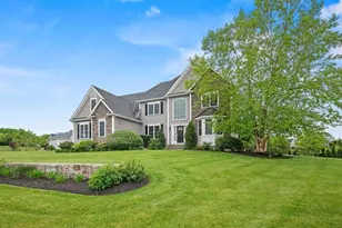 14 Amber Dr, Wrentham, MA 02093 - Photo 3