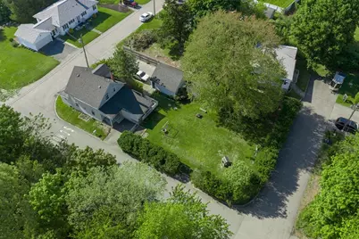 32 Mohill Ave, Swansea, MA 02777 - Photo 5