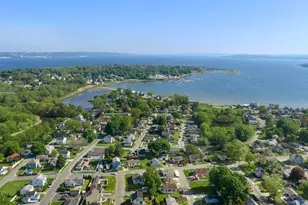 32 Mohill Ave, Swansea, MA 02777 - Photo 9